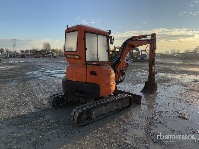 2015 Kubota U35-3A3 Mini Excavator: <6.6t - Mini excavator: Foto 3 2015 Kubota U35-3A3 Mini Excavator: <6.6t - Mini excavator: Foto 3