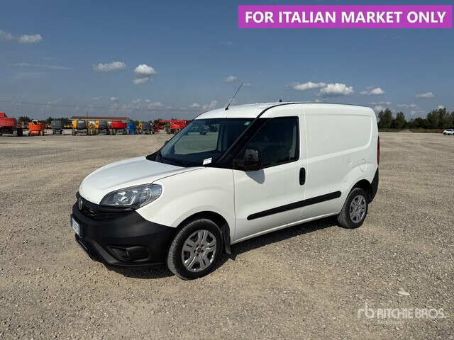 2016 Fiat Doblo Autocarro furgonato - Autoutilitară compactă: Foto 1 2016 Fiat Doblo Autocarro furgonato - Autoutilitară compactă: Foto 1