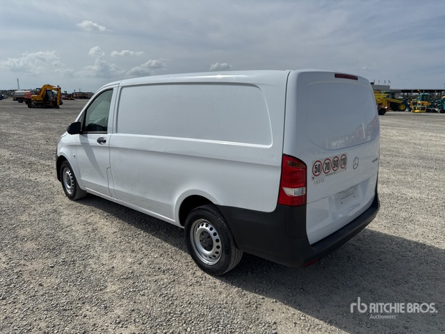 2016 Mercedes-Benz Vito Furgone cargo - Dubă: Foto 4 2016 Mercedes-Benz Vito Furgone cargo - Dubă: Foto 4
