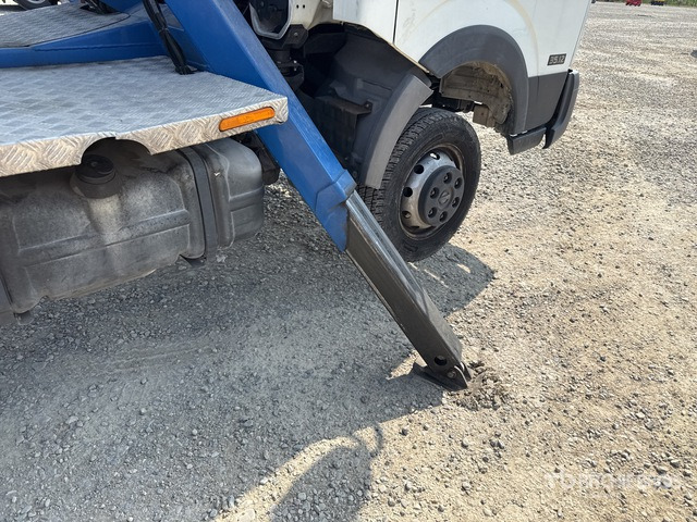 2017 Nissan Cabstar Cabstar 35.12 2017 Socage DA 324 24 m on Bucket Truck - Camion cu nacela: Foto 5 2017 Nissan Cabstar Cabstar 35.12 2017 Socage DA 324 24 m on Bucket Truck - Camion cu nacela: Foto 5