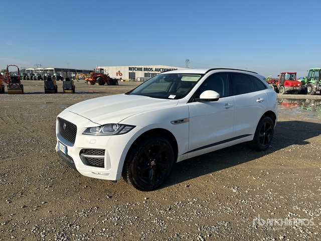 2018 Jaguar F-Pace 2.0d I4 132KW R-SPORT AWD SUV - SUV: Foto 2 2018 Jaguar F-Pace 2.0d I4 132KW R-SPORT AWD SUV - SUV: Foto 2