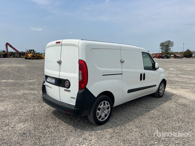 2019 Fiat Doblo Cargo Autocarro furgonato - Autoutilitară compactă: Foto 4 2019 Fiat Doblo Cargo Autocarro furgonato - Autoutilitară compactă: Foto 4