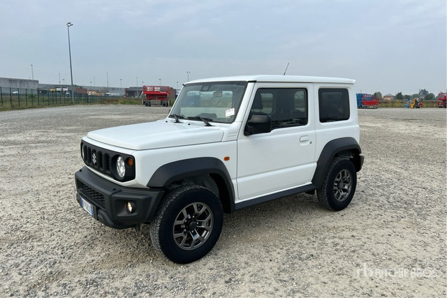 2019 Suzuki Jimny 1.5 Top 4wd allgrip 75KW/102CV SUV - SUV: Foto 3 2019 Suzuki Jimny 1.5 Top 4wd allgrip 75KW/102CV SUV - SUV: Foto 3