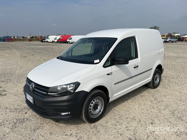 2019 Volkswagen Caddy 2.0 TDI 122CV 4MOTION BUSINESS Van Truck - Autoutilitară compactă: Foto 2 2019 Volkswagen Caddy 2.0 TDI 122CV 4MOTION BUSINESS Van Truck - Autoutilitară compactă: Foto 2