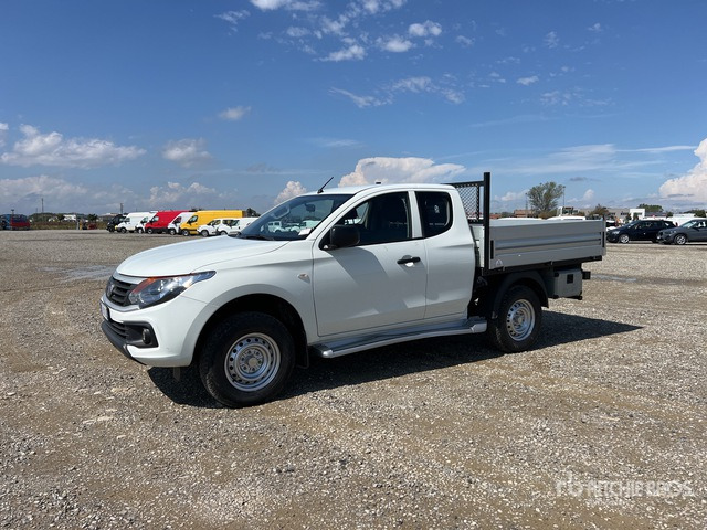 2020 Fiat Fullback 4x4 Extended Cab 2.4 154CV SX 4X4 Flatbed Truck - Autoutilitară cu platformă: Foto 1 2020 Fiat Fullback 4x4 Extended Cab 2.4 154CV SX 4X4 Flatbed Truck - Autoutilitară cu platformă: Foto 1
