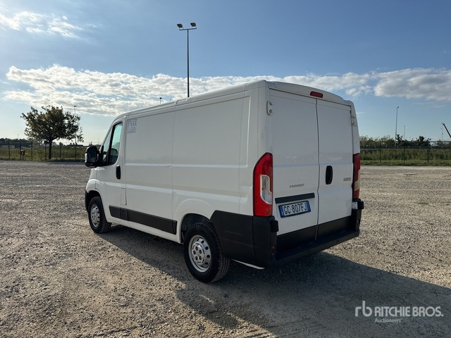 2020 Peugeot Boxer 2.2HDI L1H1 Refrigerated Truck - Autoutilitară compactă: Foto 4 2020 Peugeot Boxer 2.2HDI L1H1 Refrigerated Truck - Autoutilitară compactă: Foto 4