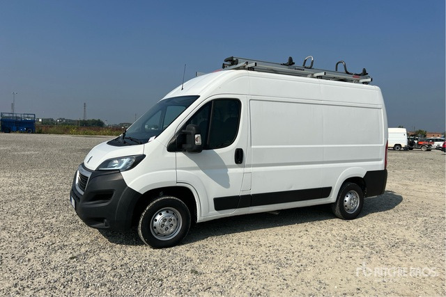 2021 Peugeot Boxer 333 L2H2 2.2 BLUEHDI 140CV S&S Van Truck - Autoutilitară compactă: Foto 1 2021 Peugeot Boxer 333 L2H2 2.2 BLUEHDI 140CV S&S Van Truck - Autoutilitară compactă: Foto 1