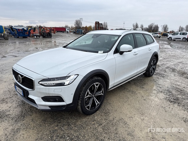 2021 Volvo V90 CROSS COUNTRY SW B4 D AUTO CC P ... Station Wagon - Mașină break: Foto 1 2021 Volvo V90 CROSS COUNTRY SW B4 D AUTO CC P ... Station Wagon - Mașină break: Foto 1