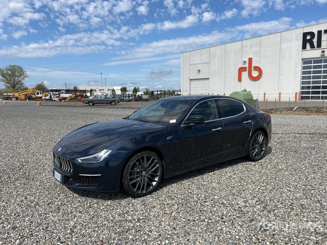 2022 Maserati Ghibli 2.0 330CV 48V MHEV GT AUTO Automobile - Automobil: Foto 2 2022 Maserati Ghibli 2.0 330CV 48V MHEV GT AUTO Automobile - Automobil: Foto 2