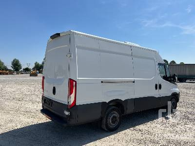IVECO DAILY 35S14 - Camion frigider: Foto 3 IVECO DAILY 35S14 - Camion frigider: Foto 3