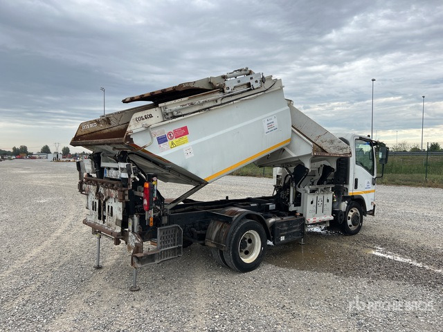 Isuzu P75 Autocarro per rifiuti - Autogunoiere: Foto 4 Isuzu P75 Autocarro per rifiuti - Autogunoiere: Foto 4