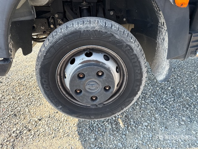 Nissan Cabstar Piattaforma autocarrata - Camion cu nacela: Foto 5 Nissan Cabstar Piattaforma autocarrata - Camion cu nacela: Foto 5