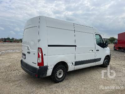 RENAULT MASTER 2.3 L2H2 T35 DCI 136CV ICE - Camion furgon: Foto 3 RENAULT MASTER 2.3 L2H2 T35 DCI 136CV ICE - Camion furgon: Foto 3