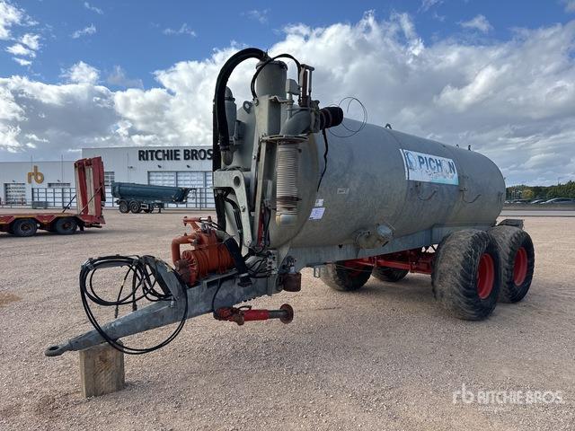 1996 Pichon TCI10 Liquid T/A Tonne A Lisier 2 Essieux Liquid Manure Spreader - Cisternă vidanjă: Foto 2 1996 Pichon TCI10 Liquid T/A Tonne A Lisier 2 Essieux Liquid Manure Spreader - Cisternă vidanjă: Foto 2