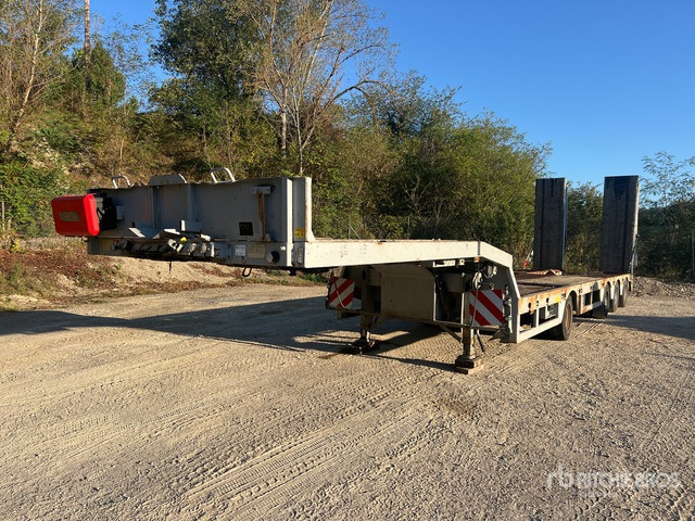 2001 Faymonville STNZ4U Quad/A Semi-Remorque Porte-Engi ... Lowboy Trailer - Semiremorcă transport agabaritic: Foto 4 2001 Faymonville STNZ4U Quad/A Semi-Remorque Porte-Engi ... Lowboy Trailer - Semiremorcă transport agabaritic: Foto 4