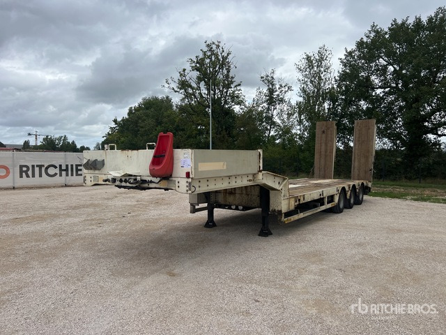 2006 Faymonville TL Tri/A Semi-Remorque Porte-Engin ... Lowboy Trailer - Semiremorcă transport agabaritic: Foto 1 2006 Faymonville TL Tri/A Semi-Remorque Porte-Engin ... Lowboy Trailer - Semiremorcă transport agabaritic: Foto 1