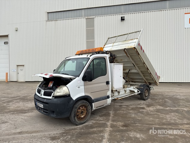 2006 Renault Master dCi 120 2014 HMF 152T2 12V 830 kg on 4x ... Dump Truck with Crane - Camion basculantă: Foto 2 2006 Renault Master dCi 120 2014 HMF 152T2 12V 830 kg on 4x ... Dump Truck with Crane - Camion basculantă: Foto 2