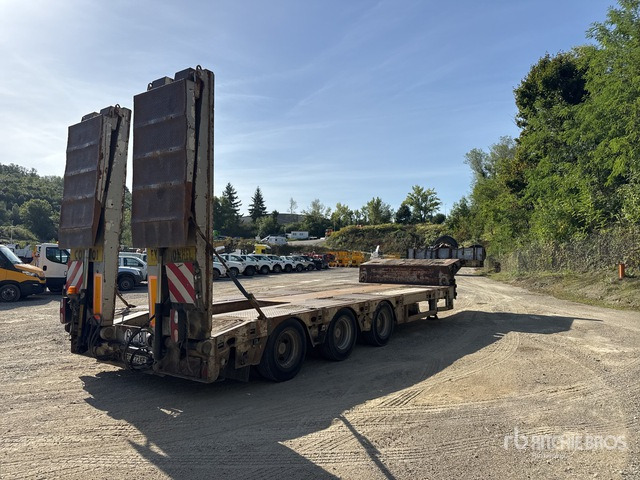 2007 Faymonville Multimax Tri/A Semi-Remorque Porte-Engin ... Lowboy Trailer - Semiremorcă transport agabaritic: Foto 4 2007 Faymonville Multimax Tri/A Semi-Remorque Porte-Engin ... Lowboy Trailer - Semiremorcă transport agabaritic: Foto 4