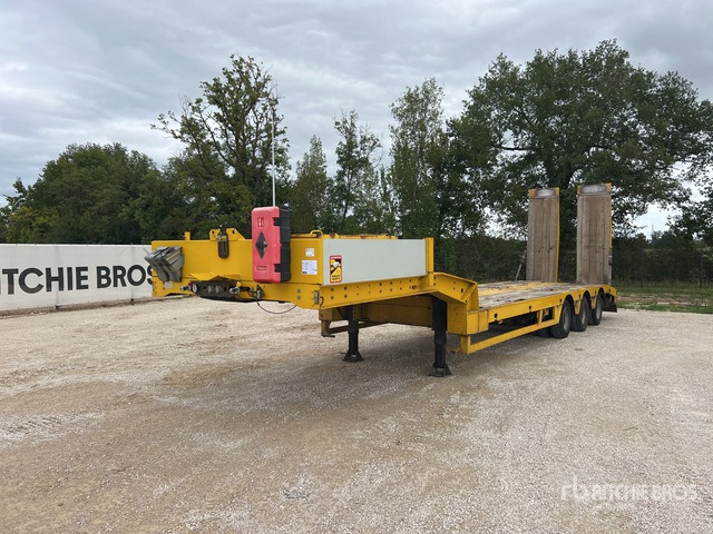 2007 Faymonville TL3GE Tri/A Semi-Remorque Porte-Engin ... Lowboy Trailer - Semiremorcă transport agabaritic: Foto 1 2007 Faymonville TL3GE Tri/A Semi-Remorque Porte-Engin ... Lowboy Trailer - Semiremorcă transport agabaritic: Foto 1