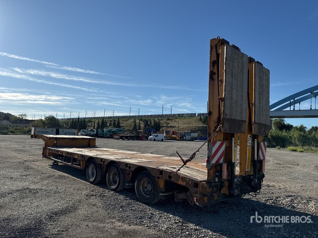 2008 Faymonville TL3GE Tri/A Semi-Remorque Porte-Engin ... Lowboy Trailer - Semiremorcă transport agabaritic: Foto 4 2008 Faymonville TL3GE Tri/A Semi-Remorque Porte-Engin ... Lowboy Trailer - Semiremorcă transport agabaritic: Foto 4
