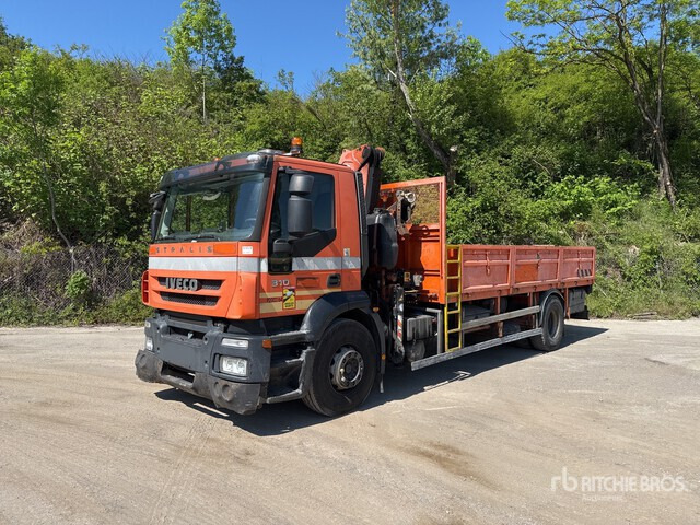 2009 Iveco Stralis 310 2009 Fassi F130A21 on 4x2 Camio ... Flatbed Truck with Crane - Camion platformă, Camion cu macara: Foto 1 2009 Iveco Stralis 310 2009 Fassi F130A21 on 4x2 Camio ... Flatbed Truck with Crane - Camion platformă, Camion cu macara: Foto 1