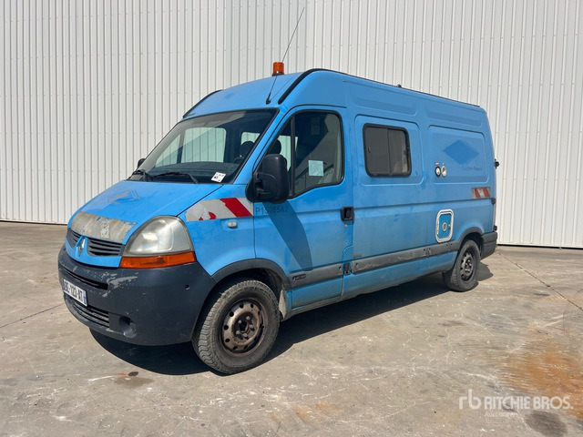 2010 Renault Master 100 L2H2 Vehicule Utilitaire Cargo Van - Dubă, Autoutilitară cabină dublă: Foto 2 2010 Renault Master 100 L2H2 Vehicule Utilitaire Cargo Van - Dubă, Autoutilitară cabină dublă: Foto 2