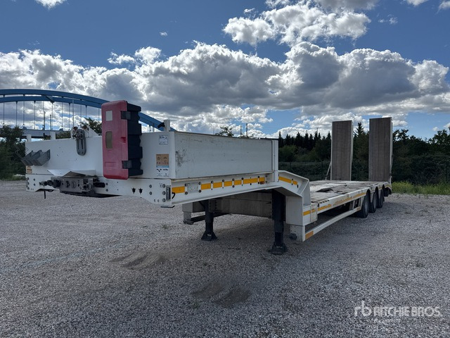 2012 Faymonville Multimax 56500 kg Tri/A Semi-Remorque Po ... Lowboy Trailer - Semiremorcă transport agabaritic: Foto 1 2012 Faymonville Multimax 56500 kg Tri/A Semi-Remorque Po ... Lowboy Trailer - Semiremorcă transport agabaritic: Foto 1