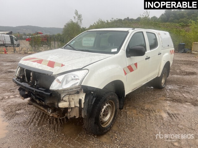 2013 Isuzu D-MAX 4x4 Dual Cab (Inoperable) Pickup - Pick-up: Foto 2 2013 Isuzu D-MAX 4x4 Dual Cab (Inoperable) Pickup - Pick-up: Foto 2
