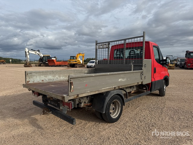 2016 Iveco 35-130 4x2 Camion Benne (Inoperable) Dump Truck: Light Duty - Autoutilitară basculantă: Foto 4 2016 Iveco 35-130 4x2 Camion Benne (Inoperable) Dump Truck: Light Duty - Autoutilitară basculantă: Foto 4