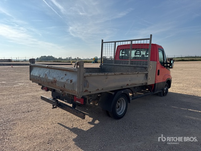 2016 Iveco 35-130 Camion Benne (Inoperable) Dump Truck: Light Duty - Autoutilitară basculantă: Foto 3 2016 Iveco 35-130 Camion Benne (Inoperable) Dump Truck: Light Duty - Autoutilitară basculantă: Foto 3