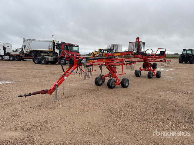 2016 Kuhn GA6632 6.6 m Semi-Mount 2 Rotor Andaineuse Hay Rake - Maşină de întors fânul: Foto 2 2016 Kuhn GA6632 6.6 m Semi-Mount 2 Rotor Andaineuse Hay Rake - Maşină de întors fânul: Foto 2