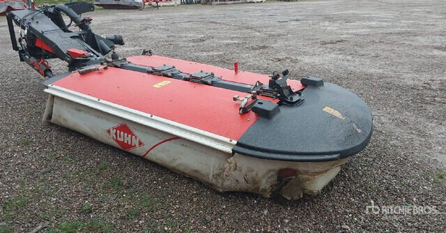 2017 Kuhn PZ 320 3200 mm 3-Point Hitch Disc Mower - Tocător resturi vegetale/ Mulcer: Foto 2 2017 Kuhn PZ 320 3200 mm 3-Point Hitch Disc Mower - Tocător resturi vegetale/ Mulcer: Foto 2