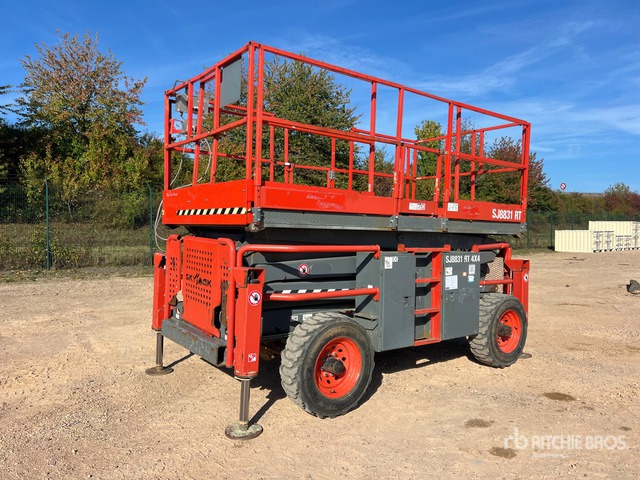 2019 Skyjack SJ8831 RT 4x4 Nacelle Ciseaux Scissor Lift - Platforma foarfeca: Foto 2 2019 Skyjack SJ8831 RT 4x4 Nacelle Ciseaux Scissor Lift - Platforma foarfeca: Foto 2