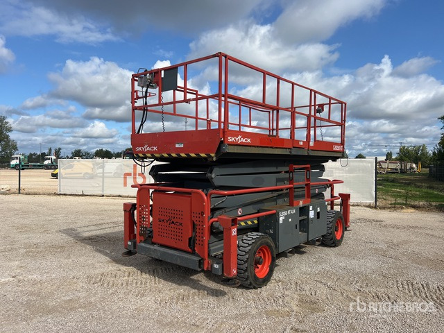 2019 Skyjack SJ9250 RT 4x4 Diesel Nacelle Ciseaux Scissor Lift - Platforma foarfeca: Foto 2 2019 Skyjack SJ9250 RT 4x4 Diesel Nacelle Ciseaux Scissor Lift - Platforma foarfeca: Foto 2