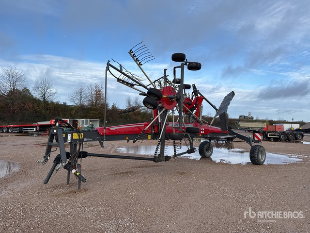 2023 Massey Ferguson RK842 SD-TRC 8.4 m Semi-Mount 2 Rotor Andaineur Hay Rake - Maşină de întors fânul: Foto 2 2023 Massey Ferguson RK842 SD-TRC 8.4 m Semi-Mount 2 Rotor Andaineur Hay Rake - Maşină de întors fânul: Foto 2