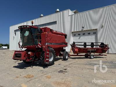 CASE IH AXIAL FLOW 2166 Moissonneuse Batteuse - Combină de recoltat cereale: Foto 1 CASE IH AXIAL FLOW 2166 Moissonneuse Batteuse - Combină de recoltat cereale: Foto 1