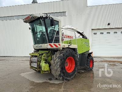 CLAAS JAGUAR 900 SPEE 4WD Ensileuse Forage - Combină de Recoltat Furaj: Foto 1 CLAAS JAGUAR 900 SPEE 4WD Ensileuse Forage - Combină de Recoltat Furaj: Foto 1
