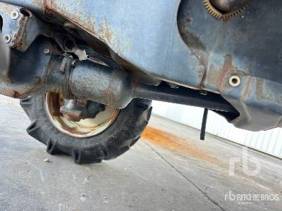 Tractor mic ISEKI TU160F 4WD Tracteur Utilitaire: Foto 10