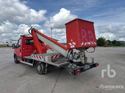 IVECO 35S11 2014 Multitel MT202 20 m on Cam ... - Camion cu nacela: Foto 2 IVECO 35S11 2014 Multitel MT202 20 m on Cam ... - Camion cu nacela: Foto 2