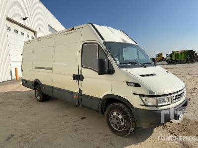 IVECO DAILY 35C12 Vehicule Utilitaire - Dubă: Foto 4 IVECO DAILY 35C12 Vehicule Utilitaire - Dubă: Foto 4