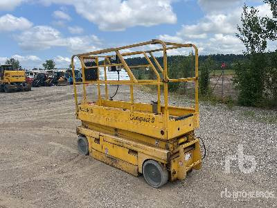 PINGUELY-HAULOTTE COMPACT 8 Electric Nacelle Ciseau Electrique - Platforma foarfeca: Foto 3 PINGUELY-HAULOTTE COMPACT 8 Electric Nacelle Ciseau Electrique - Platforma foarfeca: Foto 3