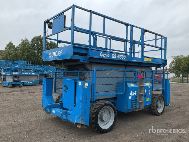 2007 Genie GS-5390 4x4 Diesel Scissor Lift - Platforma foarfeca: Foto 1 2007 Genie GS-5390 4x4 Diesel Scissor Lift - Platforma foarfeca: Foto 1