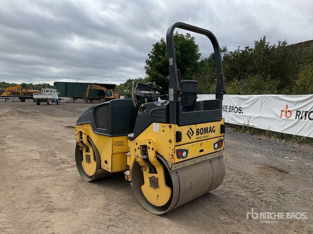 2013 Bomag BW135AD-6 Double Drum Roller - Cilindru compactor pentru asfalt: Foto 4 2013 Bomag BW135AD-6 Double Drum Roller - Cilindru compactor pentru asfalt: Foto 4