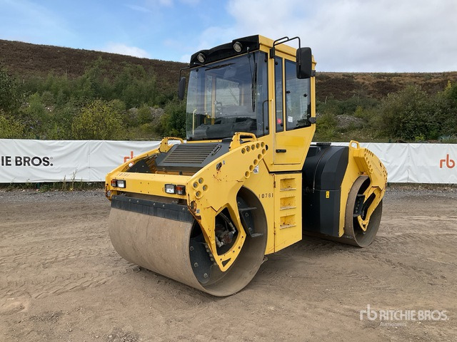 2013 Bomag BW161ADCV-4 Double Drum Roller - Cilindru compactor pentru asfalt: Foto 2 2013 Bomag BW161ADCV-4 Double Drum Roller - Cilindru compactor pentru asfalt: Foto 2