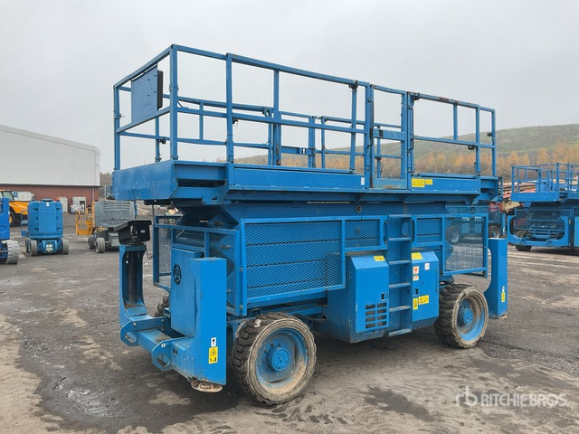 2013 Genie GS5390 4x4 Diesel Scissor Lift - Platforma foarfeca: Foto 3 2013 Genie GS5390 4x4 Diesel Scissor Lift - Platforma foarfeca: Foto 3