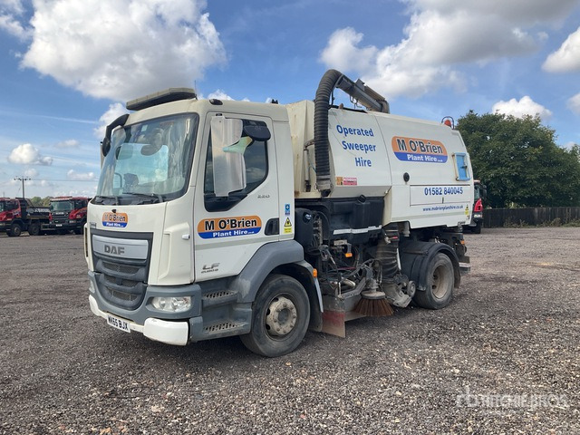 2015 DAF LF Euro 6 2015 Johnston on Sweeper Truck - Măturătoare stradală: Foto 2 2015 DAF LF Euro 6 2015 Johnston on Sweeper Truck - Măturătoare stradală: Foto 2