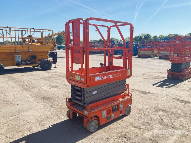 2016 Dingli 0607 Electric Scissor Lift - Platforma foarfeca: Foto 1 2016 Dingli 0607 Electric Scissor Lift - Platforma foarfeca: Foto 1