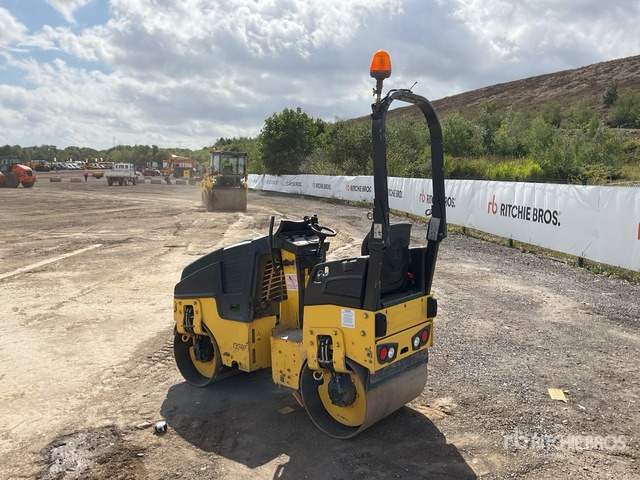 2018 Bomag BW80AD-5 Double Drum Roller - Cilindru compactor pentru asfalt: Foto 4 2018 Bomag BW80AD-5 Double Drum Roller - Cilindru compactor pentru asfalt: Foto 4