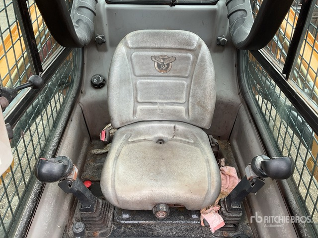 2019 Case SR130 Skid Steer Loader - Mini încărcător: Foto 5 2019 Case SR130 Skid Steer Loader - Mini încărcător: Foto 5