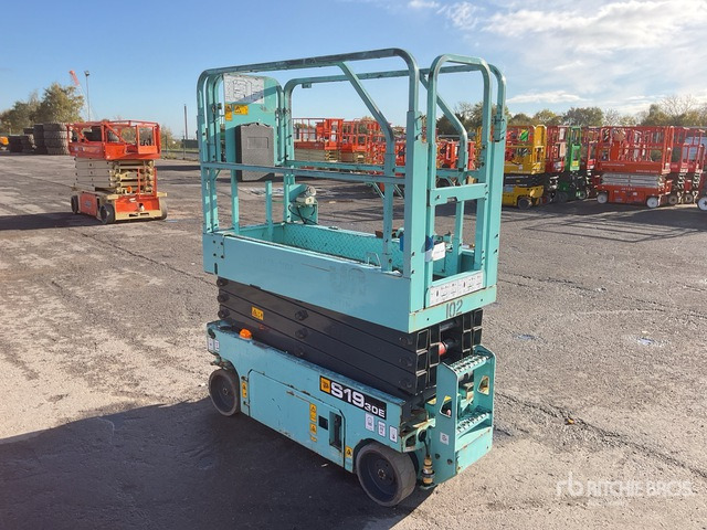2019 JCB S1930E Electric Scissor Lift - Platforma foarfeca: Foto 3 2019 JCB S1930E Electric Scissor Lift - Platforma foarfeca: Foto 3